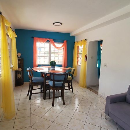 Cozy Cute Home 2Nd Floor Pay At The Property And We Have Many Method Of Payments Just Ask Us ฟาจาร์โด ห้อง รูปภาพ