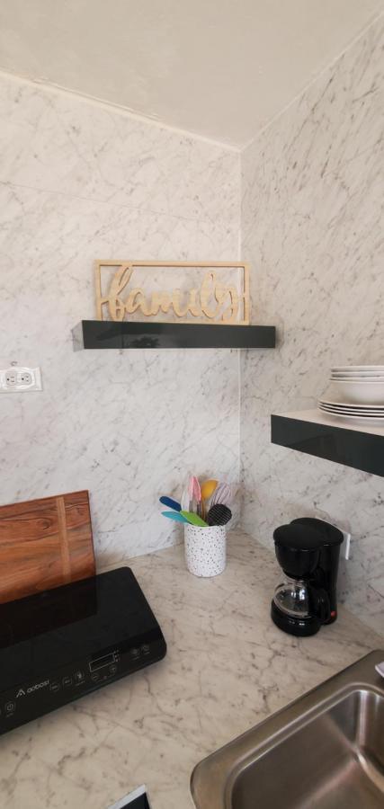 Cozy Cute Home 2Nd Floor Pay At The Property And We Have Many Method Of Payments Just Ask Us ฟาจาร์โด ภายนอก รูปภาพ