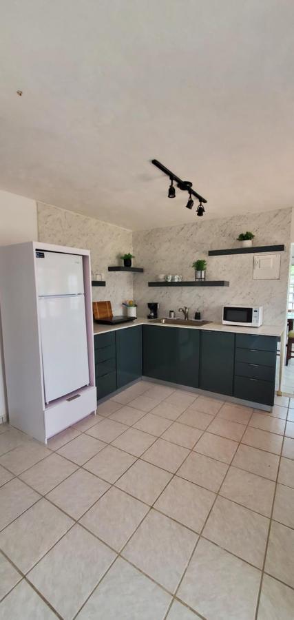 Cozy Cute Home 2Nd Floor Pay At The Property And We Have Many Method Of Payments Just Ask Us ฟาจาร์โด ภายนอก รูปภาพ