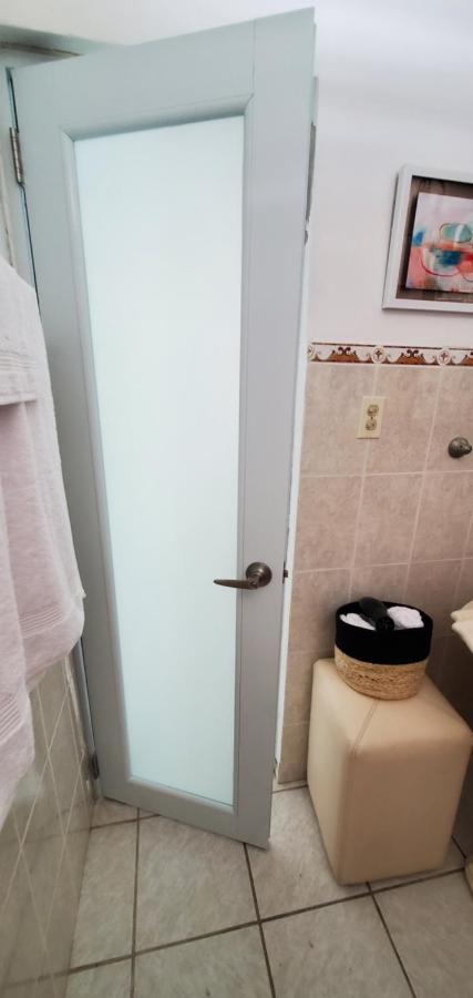 Cozy Cute Home 2Nd Floor Pay At The Property And We Have Many Method Of Payments Just Ask Us ฟาจาร์โด ภายนอก รูปภาพ